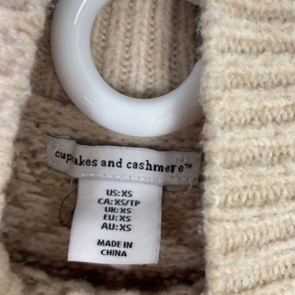 Cupcakes and Cashmere Women's XS Fairisle Turtleneck Sweater Cottagecore Boho - Picture 4 of 6